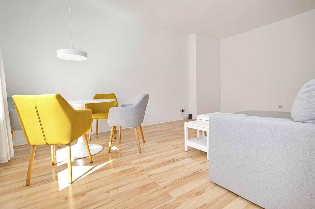 Immobilienangebot - Hamburg - Haus_Wohnung - Selbstnutzung oder Kapitalanlage – 2-Zi.-ETW mit Balkon in Hamburg-Eimsbüttel