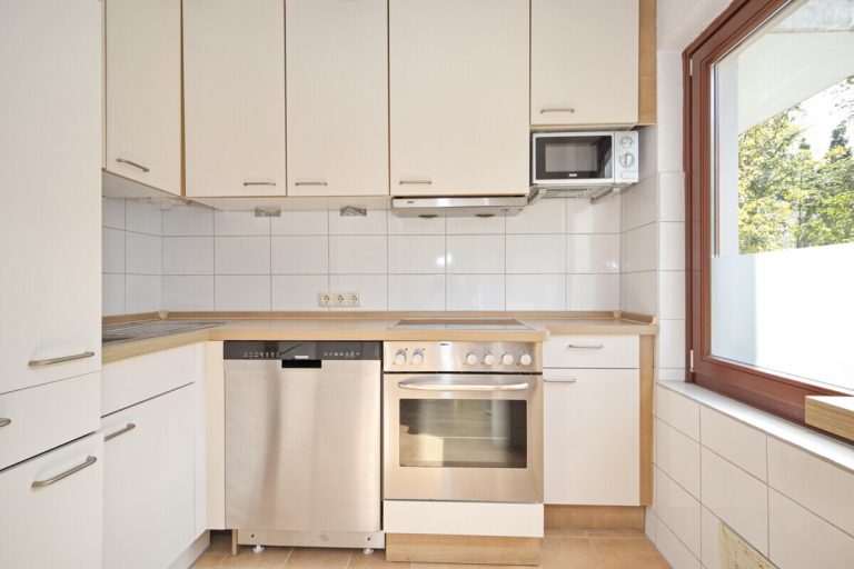 Immobilienangebot - Hamburg - Haus_Wohnung - Selbstnutzung oder Kapitalanlage – 2-Zi.-ETW mit Balkon in Hamburg-Eimsbüttel