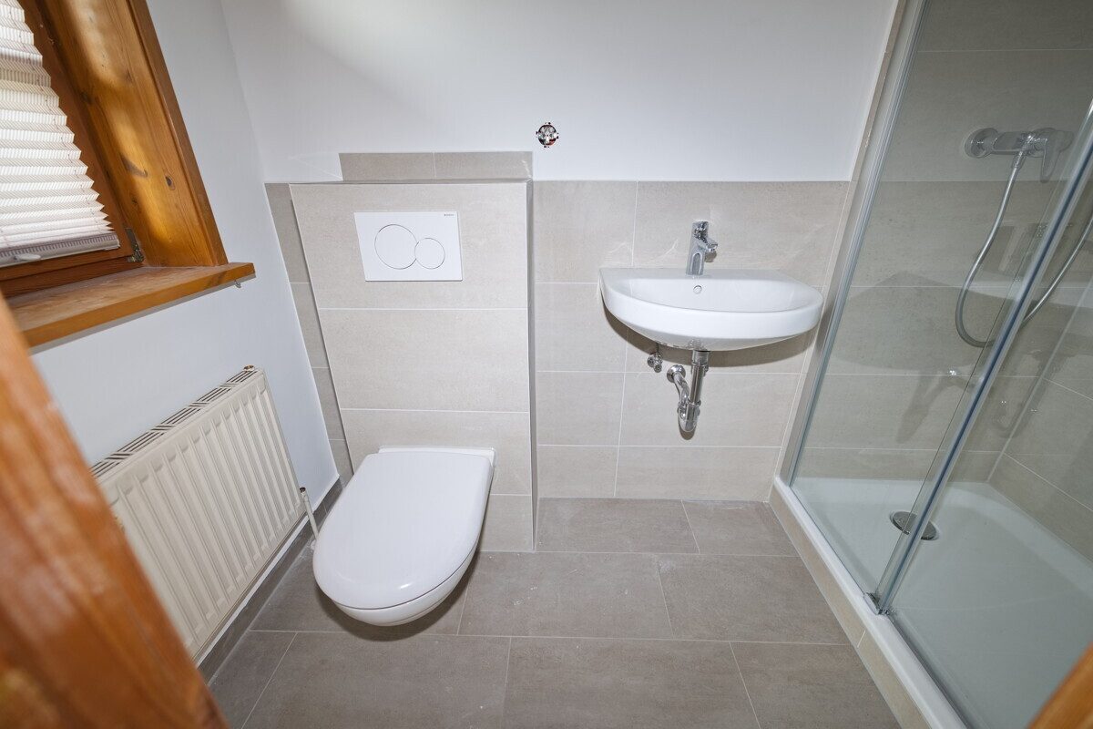Immobilienangebot - Rethwisch - Haus_Wohnung - Umfassend renoviertes Einfamilienhaus mit 6 Zimmern und großzügigem Grundstück in Rethwisch