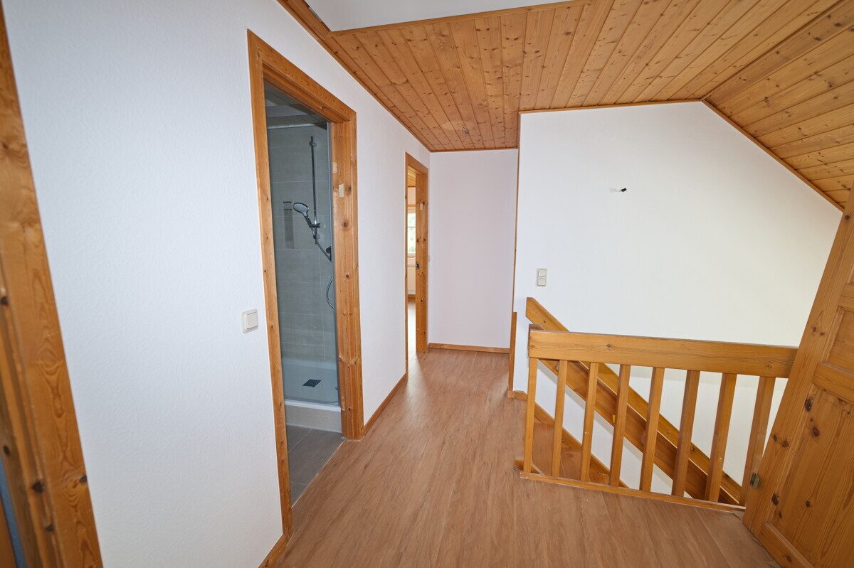 Immobilienangebot - Rethwisch - Haus_Wohnung - Umfassend renoviertes Einfamilienhaus mit 6 Zimmern und großzügigem Grundstück in Rethwisch