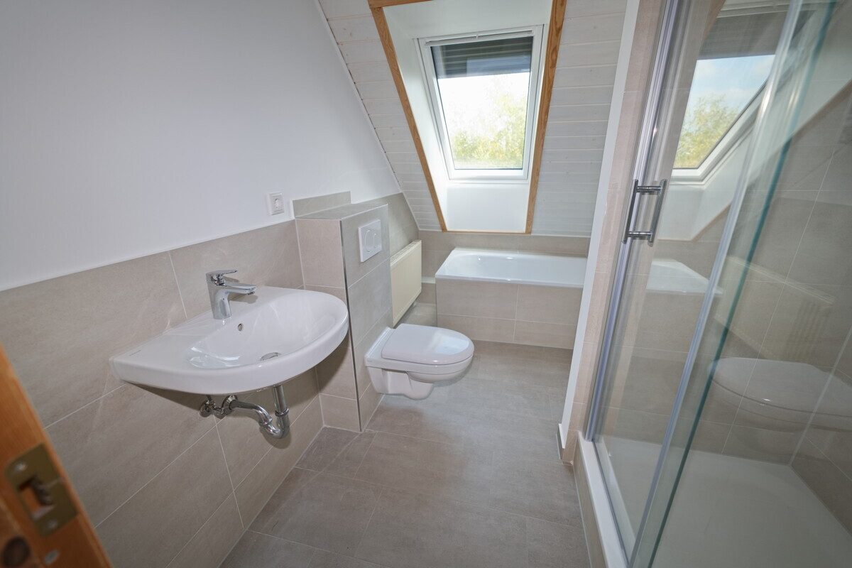 Immobilienangebot - Rethwisch - Haus_Wohnung - Umfassend renoviertes Einfamilienhaus mit 6 Zimmern und großzügigem Grundstück in Rethwisch