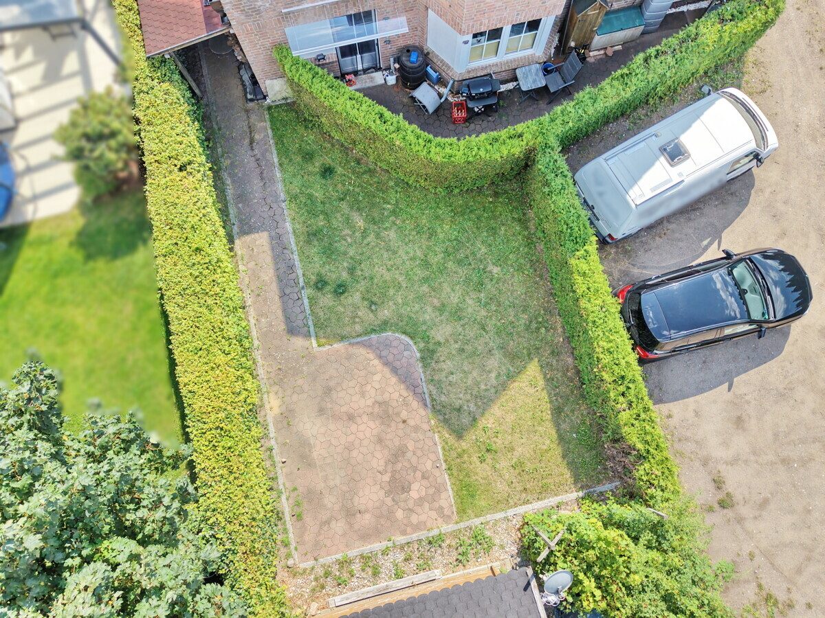 Immobilienangebot - Appen - Haus_Wohnung - Nachmieter aufgepasst: Großzügige Maisonettewohnung mit Gartenanteil und Dachterrasse in Appen