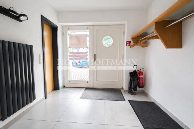 Immobilienangebot - Ammersbek - Commercial_Büro - Gepflegte Bürofläche über zwei Etagen mit guter Ausstattung in Ammersbek