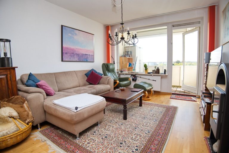 Immobilienangebot - Hamburg - Haus_Wohnung - Gut geschnittene 3-Zimmer-Wohnung mit Ausblick in Hamburg Steilshoop