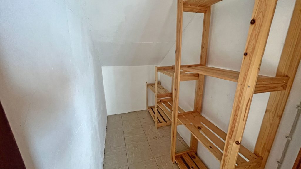 Volksbank Immobilien Niederrhein GmbH - Immobilienangebot - Dinslaken - Alle - Dachgeschosswohnung mit Stellplatz und Loggia in Dinslaken!