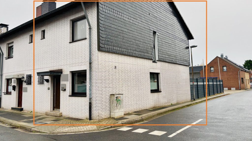 Volksbank Immobilien Niederrhein GmbH - Immobilienangebot - Moers - Alle - Einfamilien-Eckhaus in bezugsfertigem Zustand mit ca. 120 m² Wohn- und Nutzfläche.