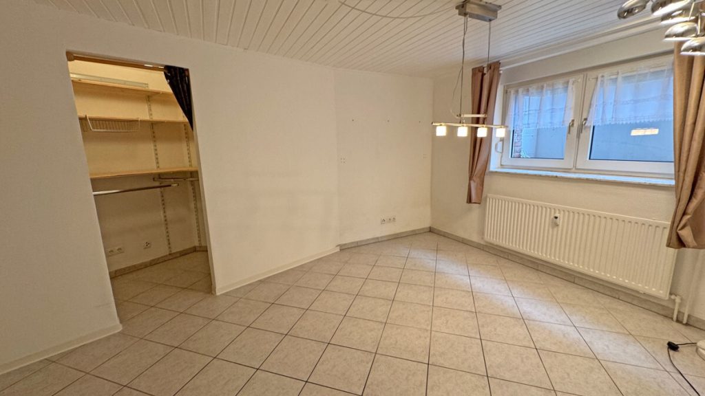 Volksbank Immobilien Niederrhein GmbH - Immobilienangebot - Wesel - Alle - Exzellentes Angebot: Erdgeschosswohnung mit Souterrain im schönen Wesel-Lackhausen!