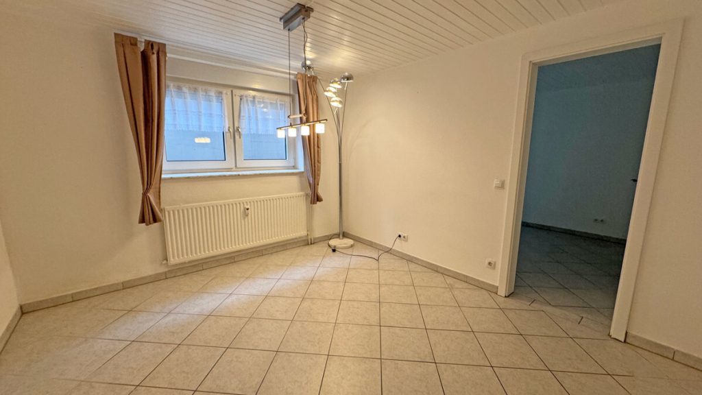 Volksbank Immobilien Niederrhein GmbH - Immobilienangebot - Wesel - Alle - Exzellentes Angebot: Erdgeschosswohnung mit Souterrain im schönen Wesel-Lackhausen!