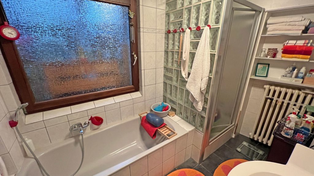 Volksbank Immobilien Niederrhein GmbH - Immobilienangebot - Dinslaken - Alle - Wohn- und Geschäftshaus in Toplage der Dinslakener Innenstadt: Kapitalanlage mit Potenzial!