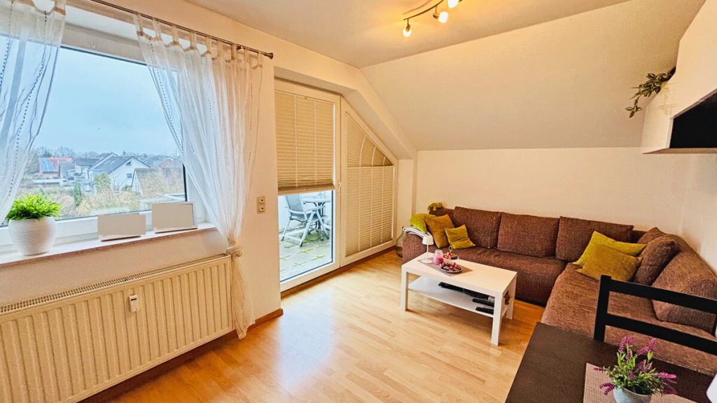 Volksbank Immobilien Niederrhein GmbH - Immobilienangebot - Moers - Alle - Dachgeschoss-Oase als Kapitalanlage in begehrter Lage von Moers-Schwafheim!