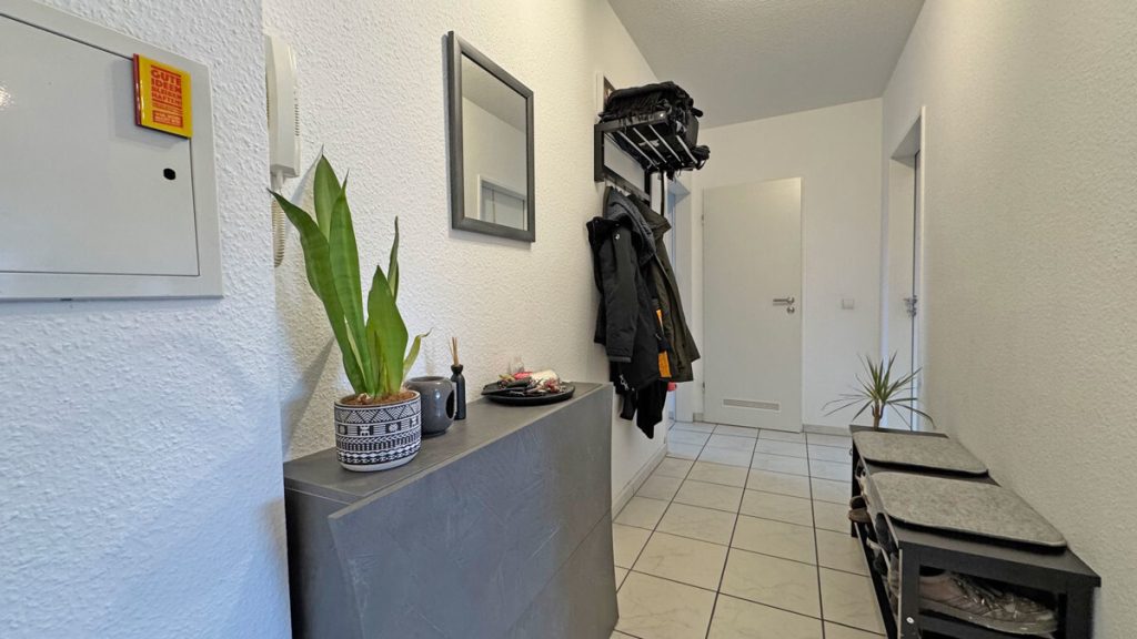 Volksbank Immobilien Niederrhein GmbH - Immobilienangebot - Voerde - Alle - Gemütliche Zweieinhalbzimmerwohnung mit Balkon und Stellplatz in Voerde-Friedrichsfeld!