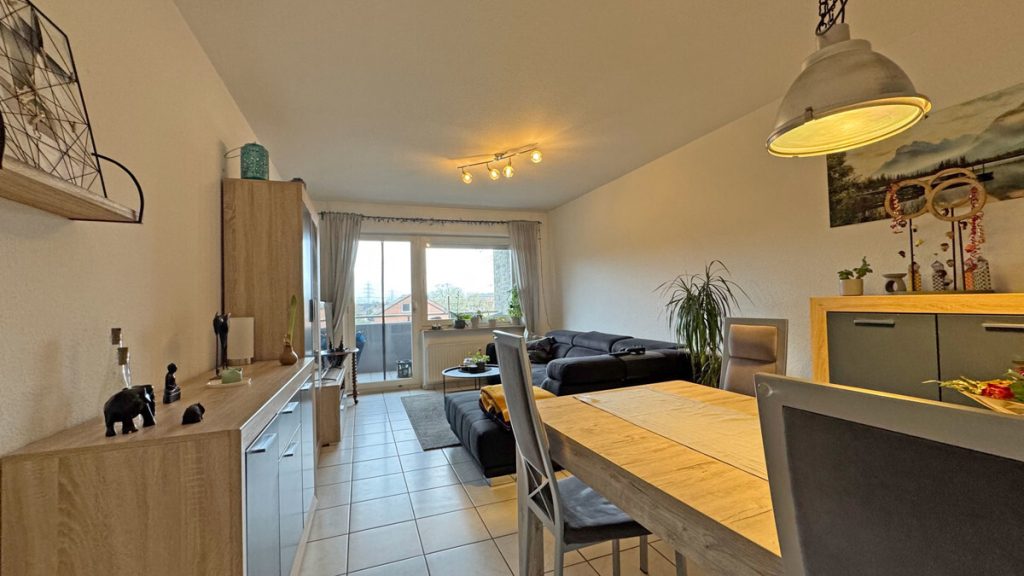 Volksbank Immobilien Niederrhein GmbH - Immobilienangebot - Voerde - Alle - Gemütliche Zweieinhalbzimmerwohnung mit Balkon und Stellplatz in Voerde-Friedrichsfeld!