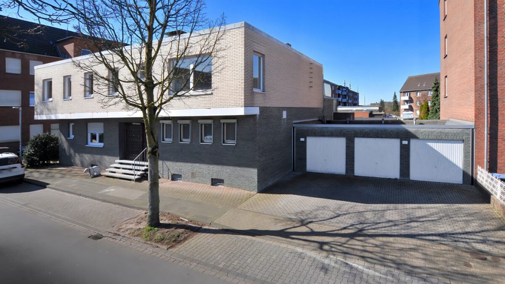 Volksbank Immobilien Niederrhein GmbH - Immobilienangebot - Moers / Repelen - Alle - Charmantes Einfamilienhaus mit Einliegerwohnung in Moers-Repelen zu verkaufen!