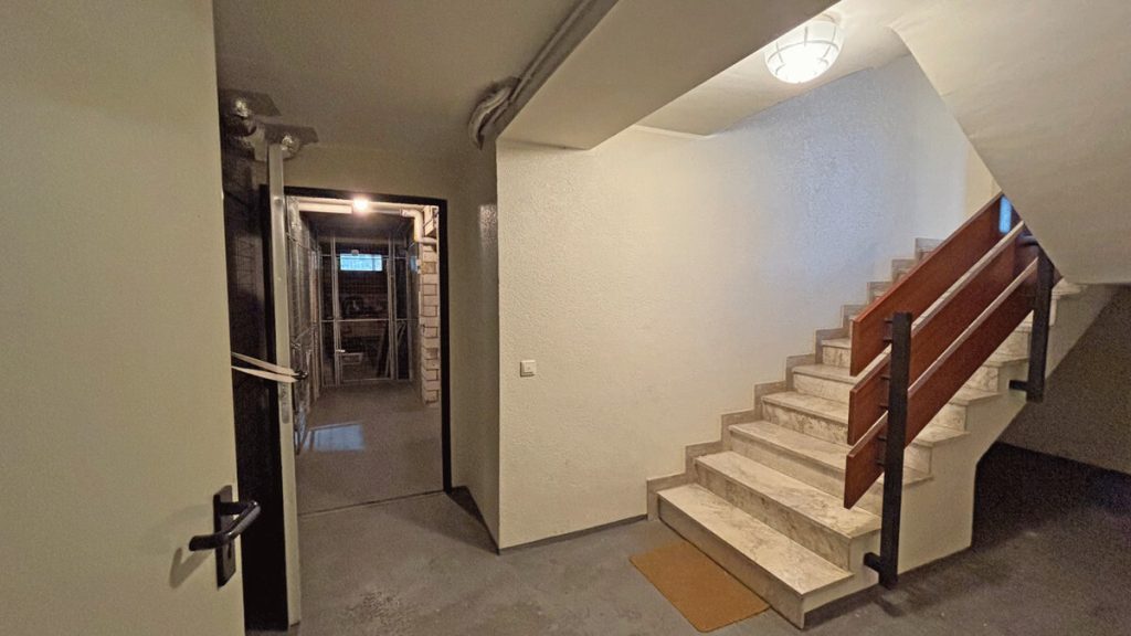 Volksbank Immobilien Niederrhein GmbH - Immobilienangebot - Krefeld - Alle - Charmante 2,5-Zimmer-Wohnung mit Balkon und Tiefgaragenstellplatz in beliebter Lage von Krefeld Bockum!