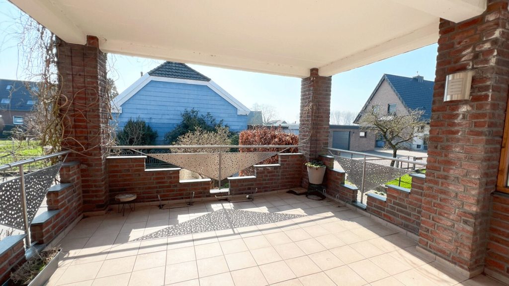 Volksbank Immobilien Niederrhein GmbH - Immobilienangebot - Rees - Alle - Charmante Hochparterre in Rees-Haffen – ruhige Sackgassenlage mit Terrasse und Garage