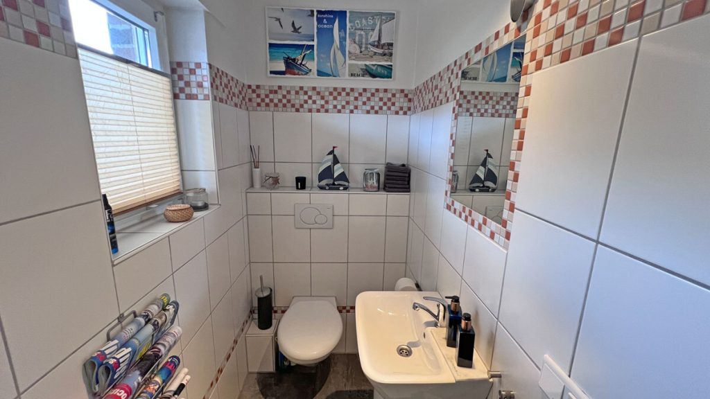 Volksbank Immobilien Niederrhein GmbH - Immobilienangebot - Rheinberg - Alle - Wohlfühlzuhause mit Stil – Doppelhaushälfte mit Pool, Sauna & Garten in Rheinberg-Budberg!