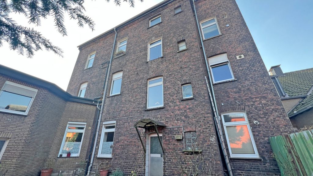 Volksbank Immobilien Niederrhein GmbH - Immobilienangebot - Duisburg - Alle - Attraktive Kapitalanlage: 4-Zimmer-Wohnung in Duisburg-Marxloh!