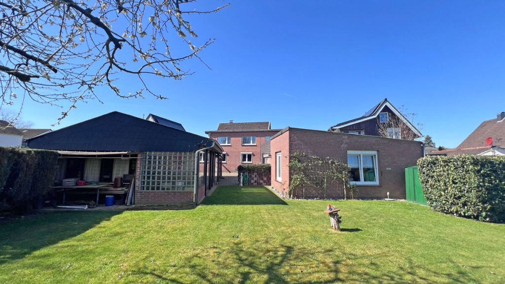 Volksbank Immobilien Niederrhein GmbH - Immobilienangebot - Kamp-Lintfort - Alle - Wohnen, wo es ruhig und grün ist – Haus mit vielen Möglichkeiten in Kamp-Lintfort-Niersenbruch!