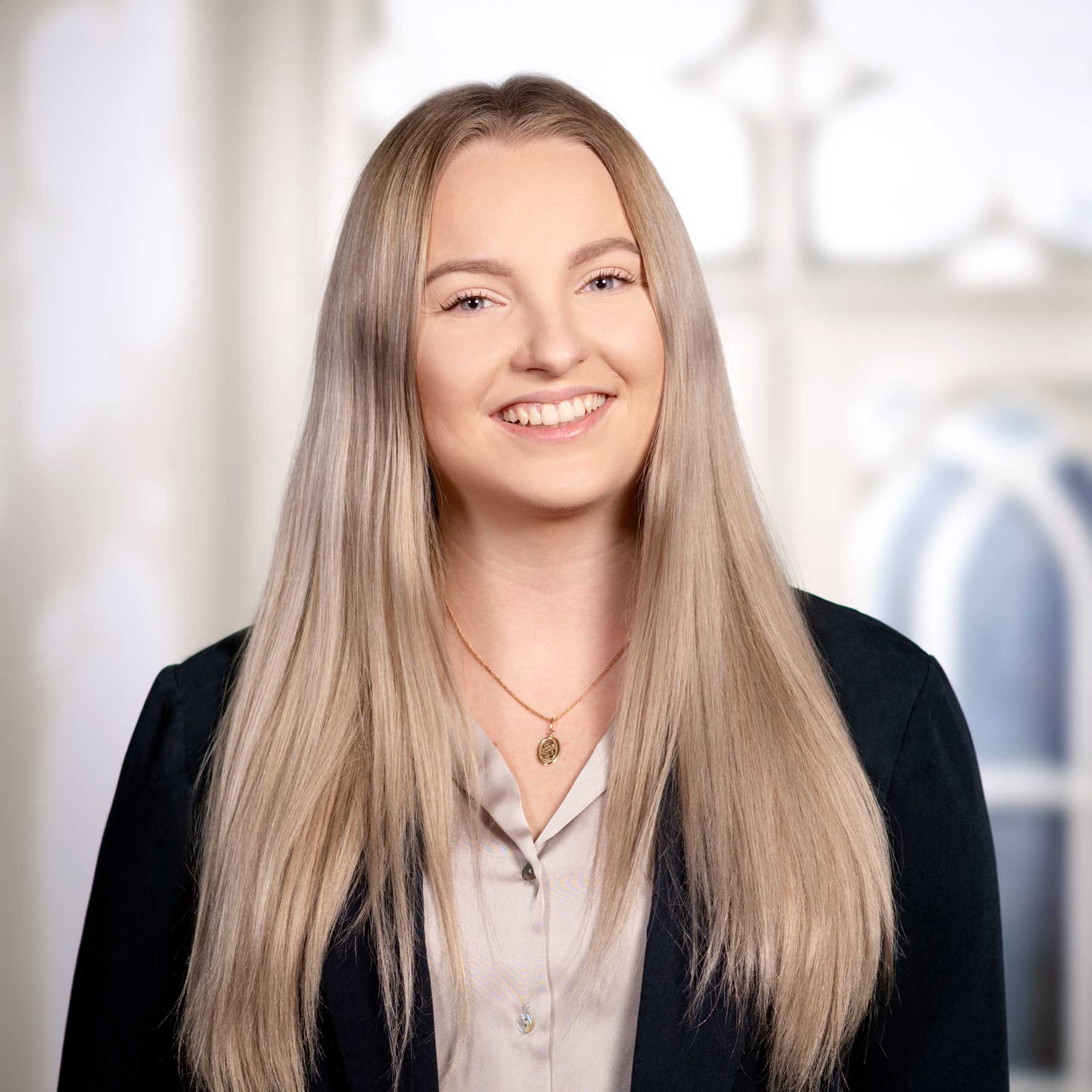 Volksbank Immobilien Niederrhein - Mitarbeiterin Alina Fedyshyn
