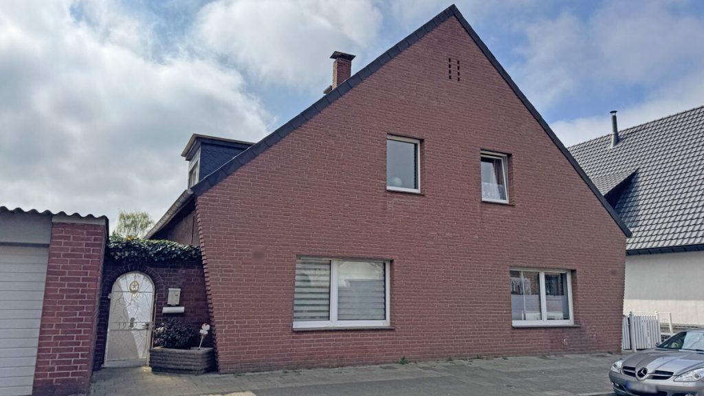 Volksbank Immobilien Niederrhein GmbH - Immobilienangebot - Wesel - Alle - Zwei Wohneinheiten: Charmantes Einfamilienhaus mit Einliegerwohnung in Wesel-Schepersfeld!