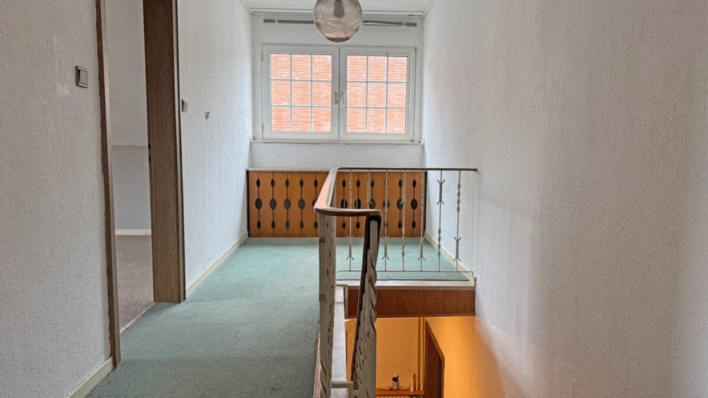 Volksbank Immobilien Niederrhein GmbH - Immobilienangebot - Wesel - Alle - Zwei Wohneinheiten: Charmantes Einfamilienhaus mit Einliegerwohnung in Wesel-Schepersfeld!
