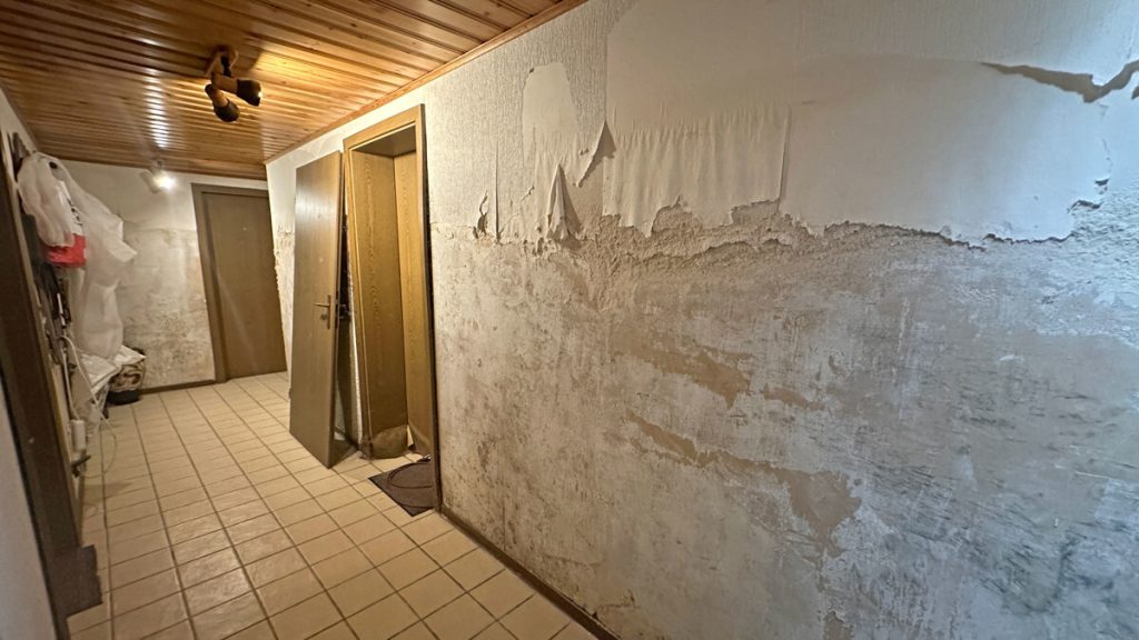 Volksbank Immobilien Niederrhein GmbH - Immobilienangebot - Hünxe - Alle - Familienidylle in Hünxe:  Großzügiges Zweifamilienhaus in ruhiger Wohnlage!