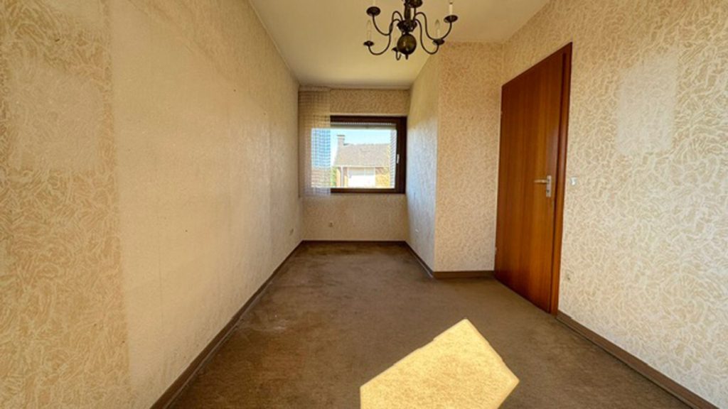 Volksbank Immobilien Niederrhein GmbH - Immobilienangebot - Wesel - Alle - Reihenendhaus im schönen Wesel-Flüren mit Garten, Garage & Potenzial im ausbaubaren Dachgeschoss!
