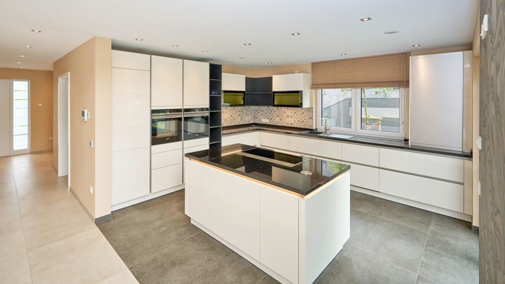 Volksbank Immobilien Niederrhein GmbH - Immobilienangebot - Xanten - Alle - Junge Stadtvilla mit Luxusausstattung: Wohnen zwischen Nord- und Südsee in Xanten-Wardt!