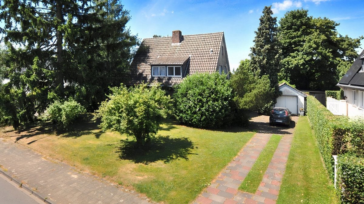 Volksbank Immobilien Niederrhein GmbH - Immobilienangebot - Moers / Kapellen - Alle - Kapellen: Rohdiamant auf parkähnlichem Grundstück in Top-Lage!