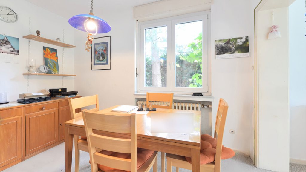 Volksbank Immobilien Niederrhein GmbH - Immobilienangebot - Moers / Kapellen - Alle - Kapellen: Rohdiamant auf parkähnlichem Grundstück in Top-Lage!