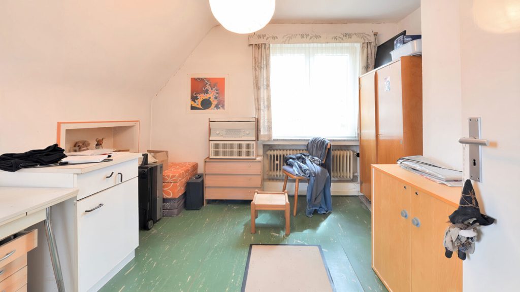 Volksbank Immobilien Niederrhein GmbH - Immobilienangebot - Moers / Kapellen - Alle - Kapellen: Rohdiamant auf parkähnlichem Grundstück in Top-Lage!