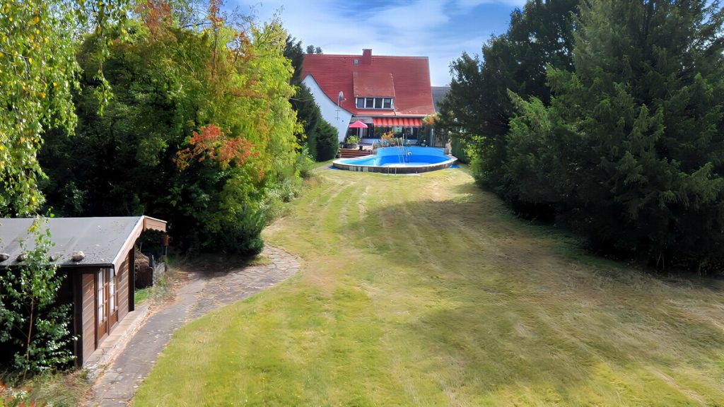 Volksbank Immobilien Niederrhein GmbH - Immobilienangebot - Moers - Alle - Einzigartige Liegenschaft in Moers-Vennikel: Wo Charme auf Großzügigkeit trifft!