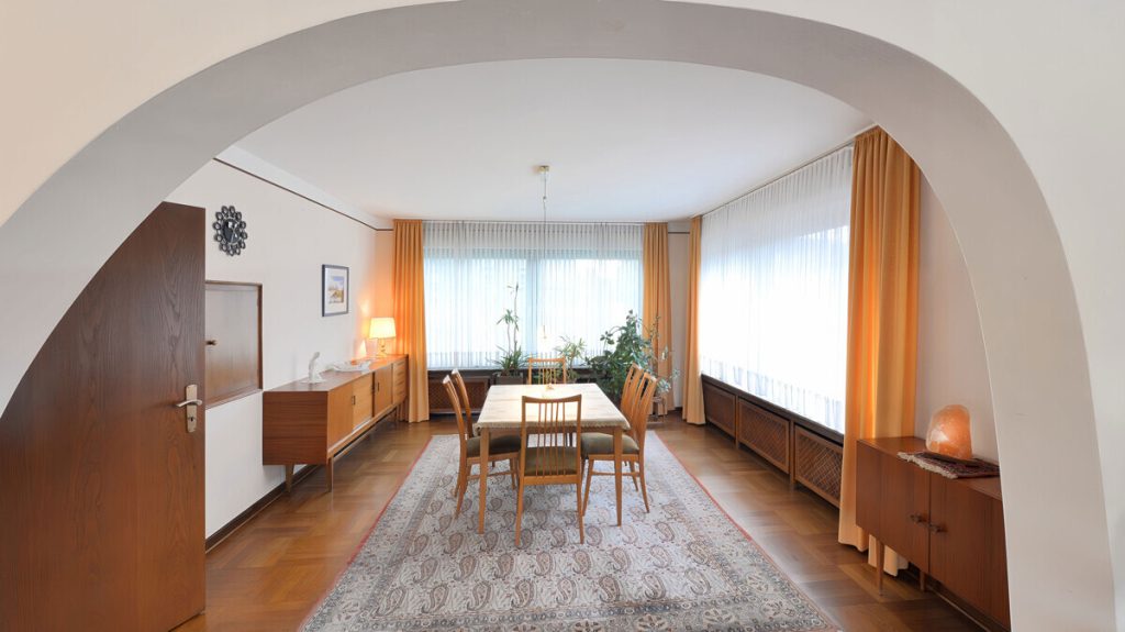 Volksbank Immobilien Niederrhein GmbH - Immobilienangebot - Moers - Alle - Einzigartige Liegenschaft in Moers-Vennikel: Wo Charme auf Großzügigkeit trifft!