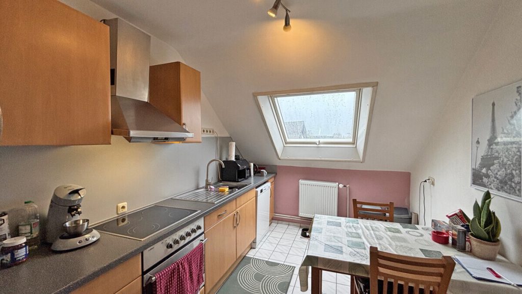Volksbank Immobilien Niederrhein GmbH - Immobilienangebot - Voerde - Alle - Gepflegtes Zweifamilienhaus in Voerde-Spellen mit großem Grundstück!