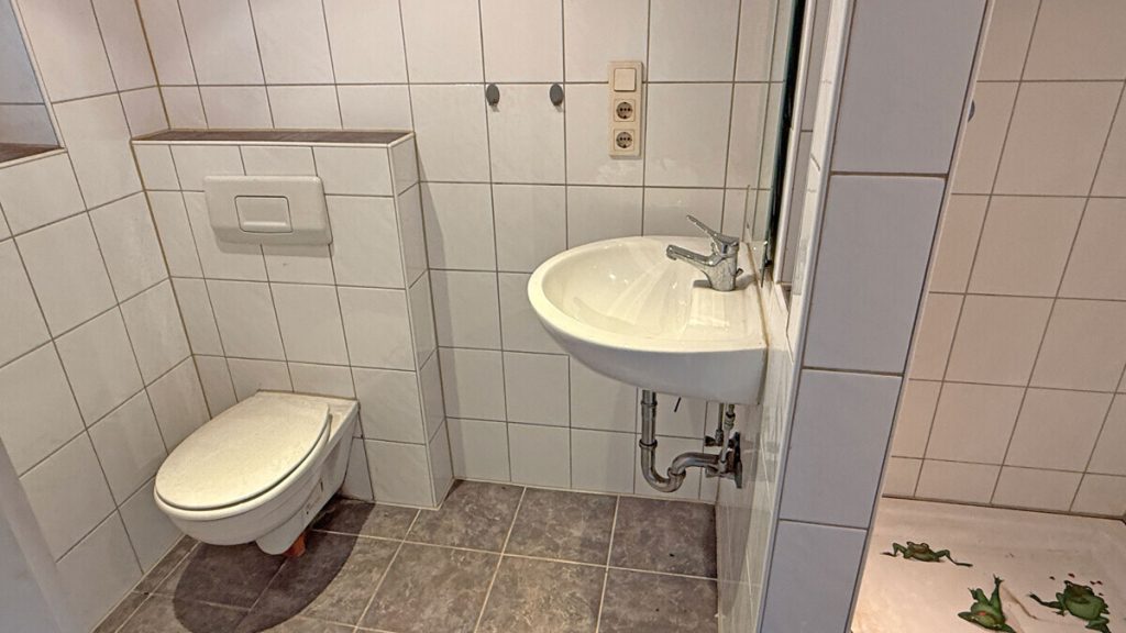 Volksbank Immobilien Niederrhein GmbH - Immobilienangebot - Neukirchen-Vluyn - Alle - Wohn- und Gewerbehaus in Sackgassenlage im Gewerbepark Genend für Gewerbetreibende!