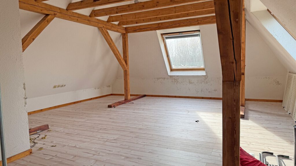 Volksbank Immobilien Niederrhein GmbH - Immobilienangebot - Neukirchen-Vluyn - Alle - Wohn- und Gewerbehaus in Sackgassenlage im Gewerbepark Genend für Gewerbetreibende!