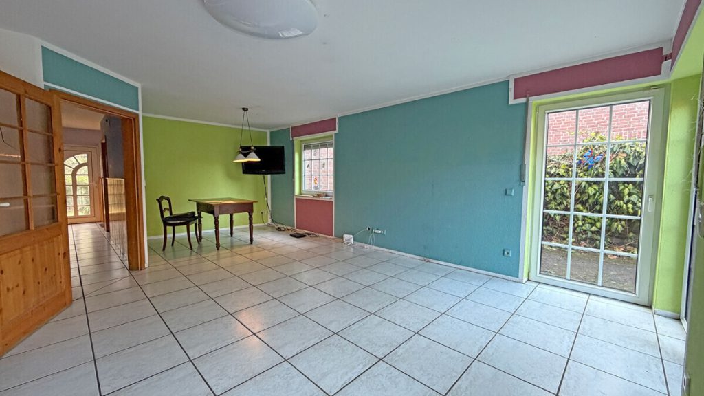 Volksbank Immobilien Niederrhein GmbH - Immobilienangebot - Wesel - Alle - Reihenmittelhaus mit großem Potenzial in attraktiver Lage von Wesel-Büderich!