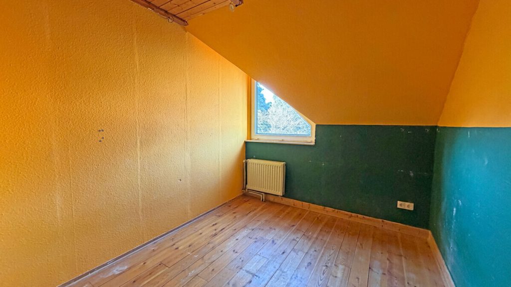 Volksbank Immobilien Niederrhein GmbH - Immobilienangebot - Wesel - Alle - Reihenmittelhaus mit großem Potenzial in attraktiver Lage von Wesel-Büderich!