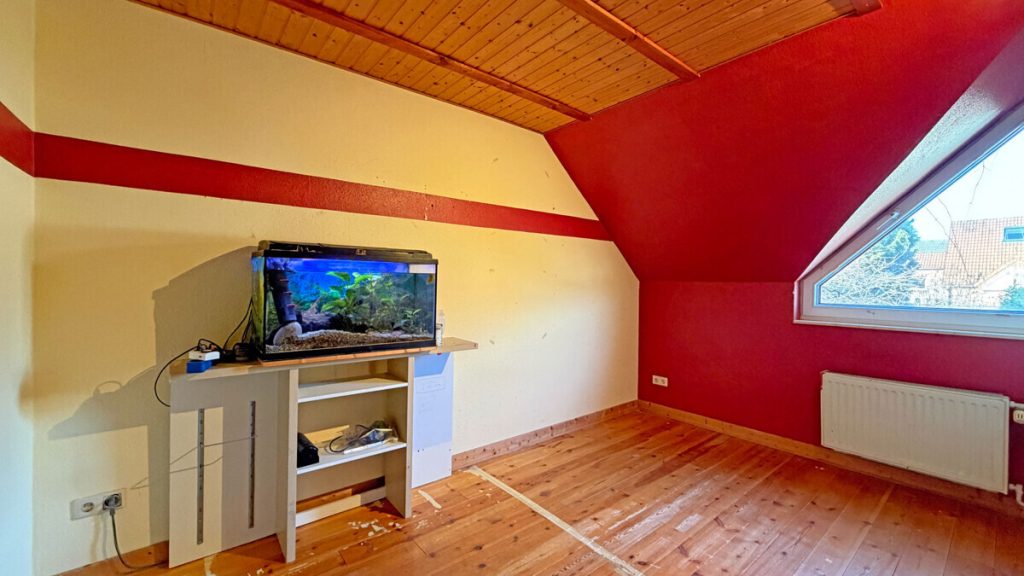 Volksbank Immobilien Niederrhein GmbH - Immobilienangebot - Wesel - Alle - Reihenmittelhaus mit großem Potenzial in attraktiver Lage von Wesel-Büderich!