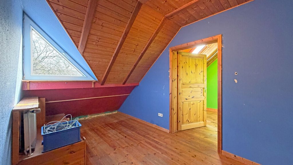 Volksbank Immobilien Niederrhein GmbH - Immobilienangebot - Wesel - Alle - Reihenmittelhaus mit großem Potenzial in attraktiver Lage von Wesel-Büderich!
