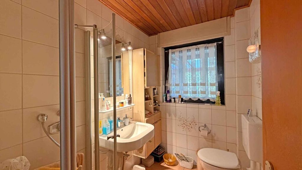 Volksbank Immobilien Niederrhein GmbH - Immobilienangebot - Xanten - Alle - In Seenähe!  Ein Zuhause mit Potenzial in Xanten-Lüttingen!