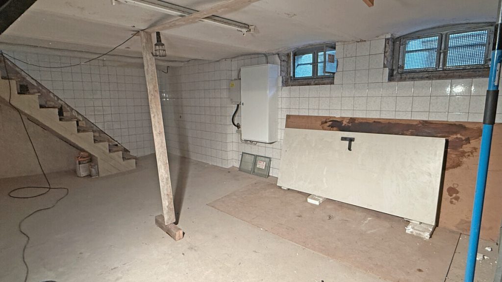 Volksbank Immobilien Niederrhein GmbH - Immobilienangebot - Neukirchen-Vluyn - Alle - Einfamilienhaus mit Potenzial und Altbaucharme in bevorzugter Lage von Vluyn, Neukirchen-Vluyn!