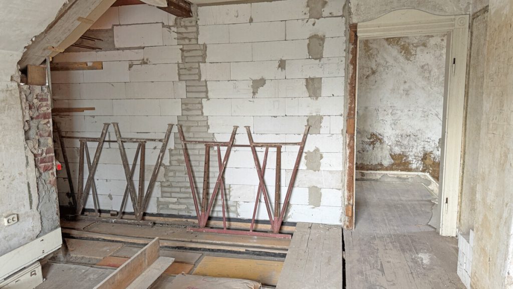 Volksbank Immobilien Niederrhein GmbH - Immobilienangebot - Neukirchen-Vluyn - Alle - Einfamilienhaus mit Potenzial und Altbaucharme in bevorzugter Lage von Vluyn, Neukirchen-Vluyn!