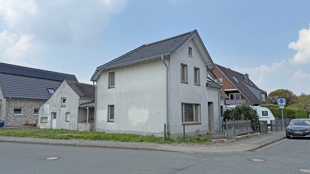 Volksbank Immobilien Niederrhein GmbH - Immobilienangebot - Neukirchen-Vluyn - Alle - Einfamilienhaus mit Potenzial und Altbaucharme in bevorzugter Lage von Vluyn, Neukirchen-Vluyn!