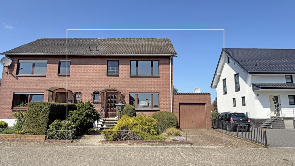 Außenansicht Volksbank Immobilien Niederrhein GmbH - Immobilienangebot - Hamminkeln - Alle - Familienfreundliche Doppelhaushälfte in Mehrhoog mit Garten, Garage & Potenzial