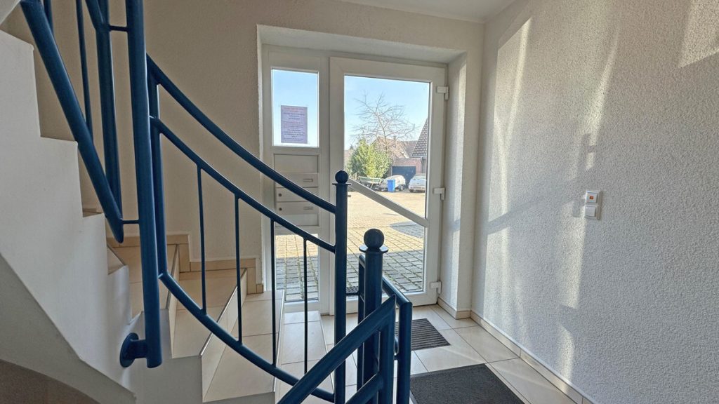 Volksbank Immobilien Niederrhein GmbH - Immobilienangebot - Hamminkeln - Alle - Vielseitiges Wohnen: Gepflegtes Mehrfamilienhaus mit 3 Wohneinheiten in Mehrhoog