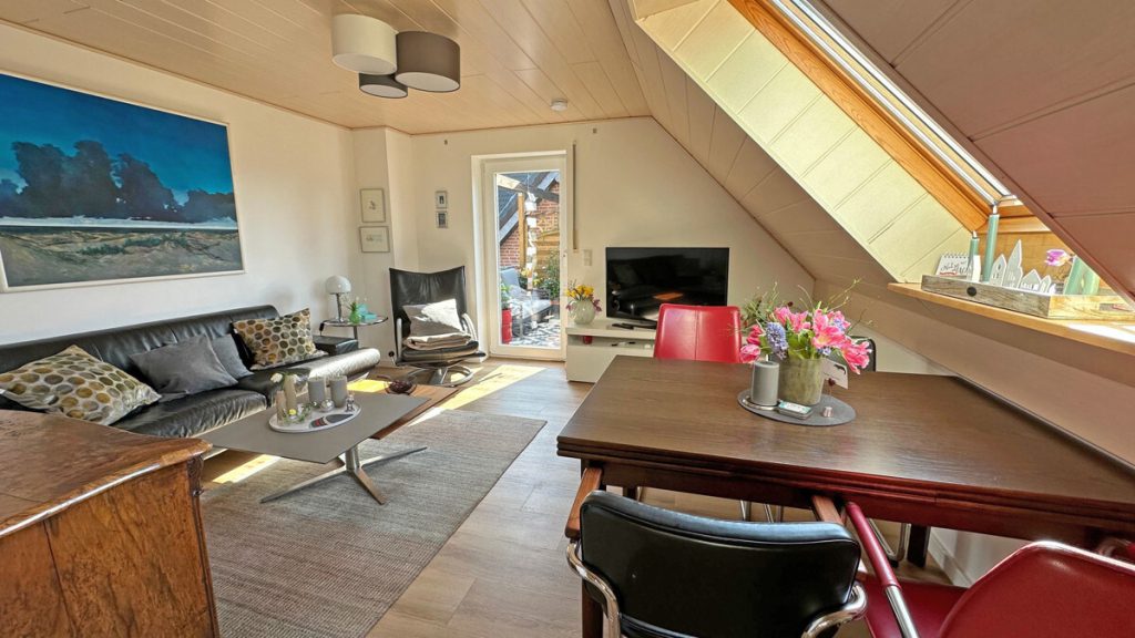 Volksbank Immobilien Niederrhein GmbH - Immobilienangebot - Hamminkeln - Alle - Vielseitiges Wohnen: Gepflegtes Mehrfamilienhaus mit 3 Wohneinheiten in Mehrhoog