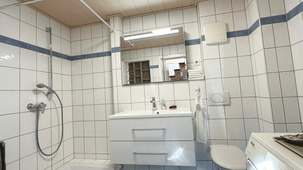 Volksbank Immobilien Niederrhein GmbH - Immobilienangebot - Hamminkeln - Alle - Vielseitiges Wohnen: Gepflegtes Mehrfamilienhaus mit 3 Wohneinheiten in Mehrhoog