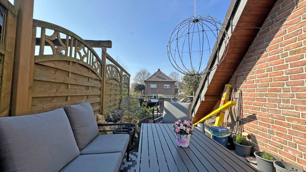 Volksbank Immobilien Niederrhein GmbH - Immobilienangebot - Hamminkeln - Alle - Vielseitiges Wohnen: Gepflegtes Mehrfamilienhaus mit 3 Wohneinheiten in Mehrhoog