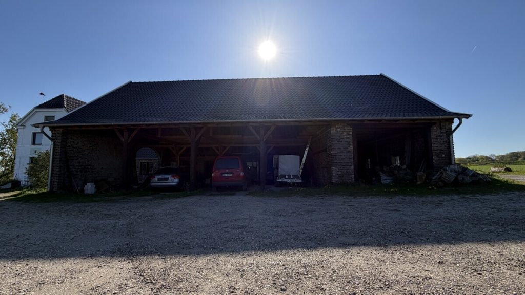 Volksbank Immobilien Niederrhein GmbH - Immobilienangebot - Hamminkeln - Alle - Historisches Gutshaus auf ehemaligem Freihof – außergewöhnliches Anwesen mit Weitblick über Brünen